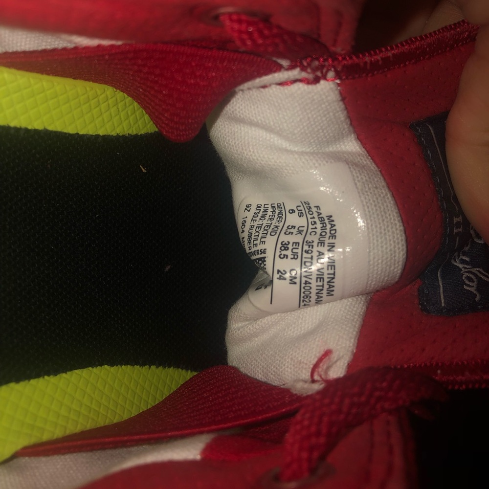 Red Converse All Star - Picture 6 of 7
